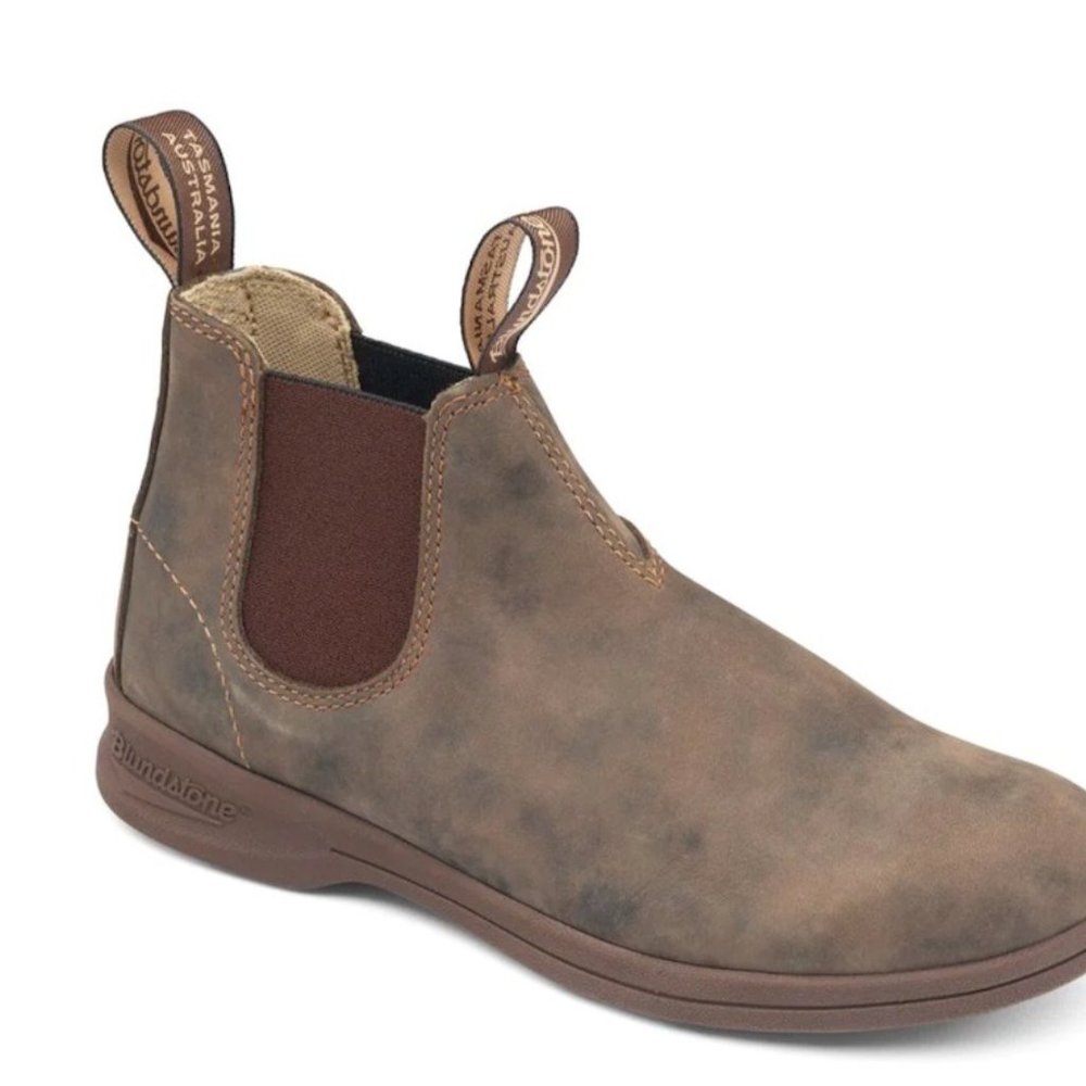 Blundstone 1496 Active Series Rustic Brown in great condition!